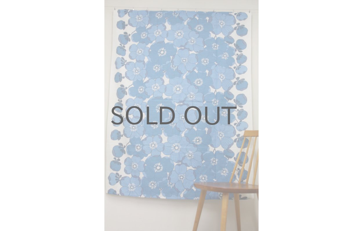 画像2: 北欧ヴィンテージファブリック　ブルー大花柄×白ベース (2)