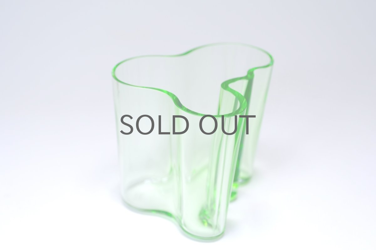 画像3: iittala/イッタラ/ALVAR AALTO/Savoy vas/アルヴァ・アアルトコレクション ベース/H9.5cm /アップルグリーン (3)
