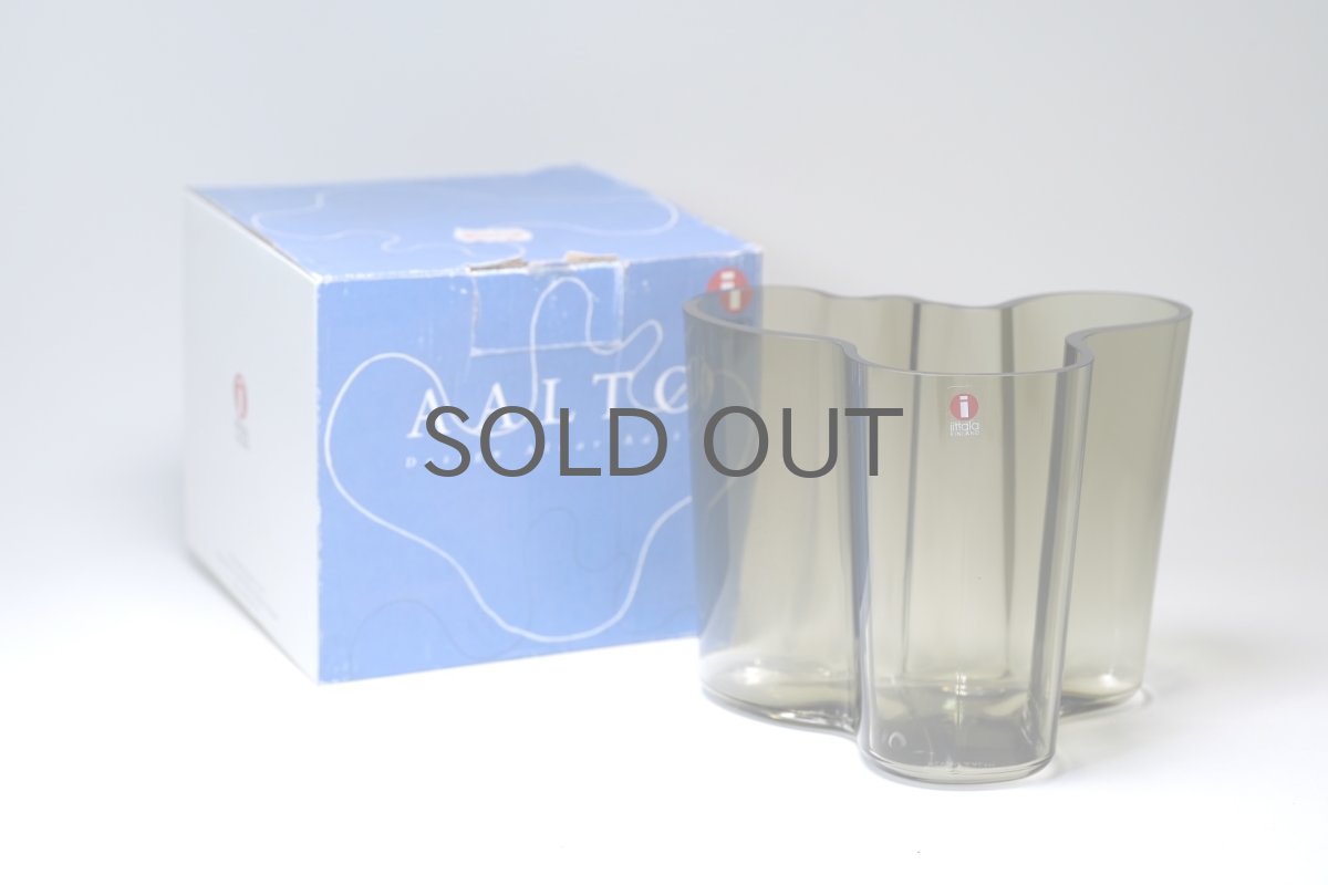 画像10: iittala/イッタラ/ALVAR AALTO/Savoy vas/アルヴァ・アアルトコレクション ベース/H12cm/グレー/BOX付き (10)