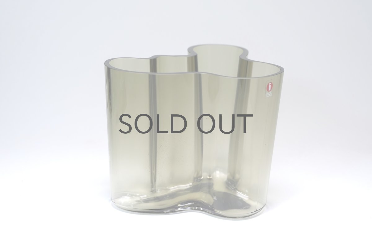 画像3: iittala/イッタラ/ALVAR AALTO/Savoy vas/アルヴァ・アアルトコレクション ベース/H12cm/グレー/BOX付き (3)