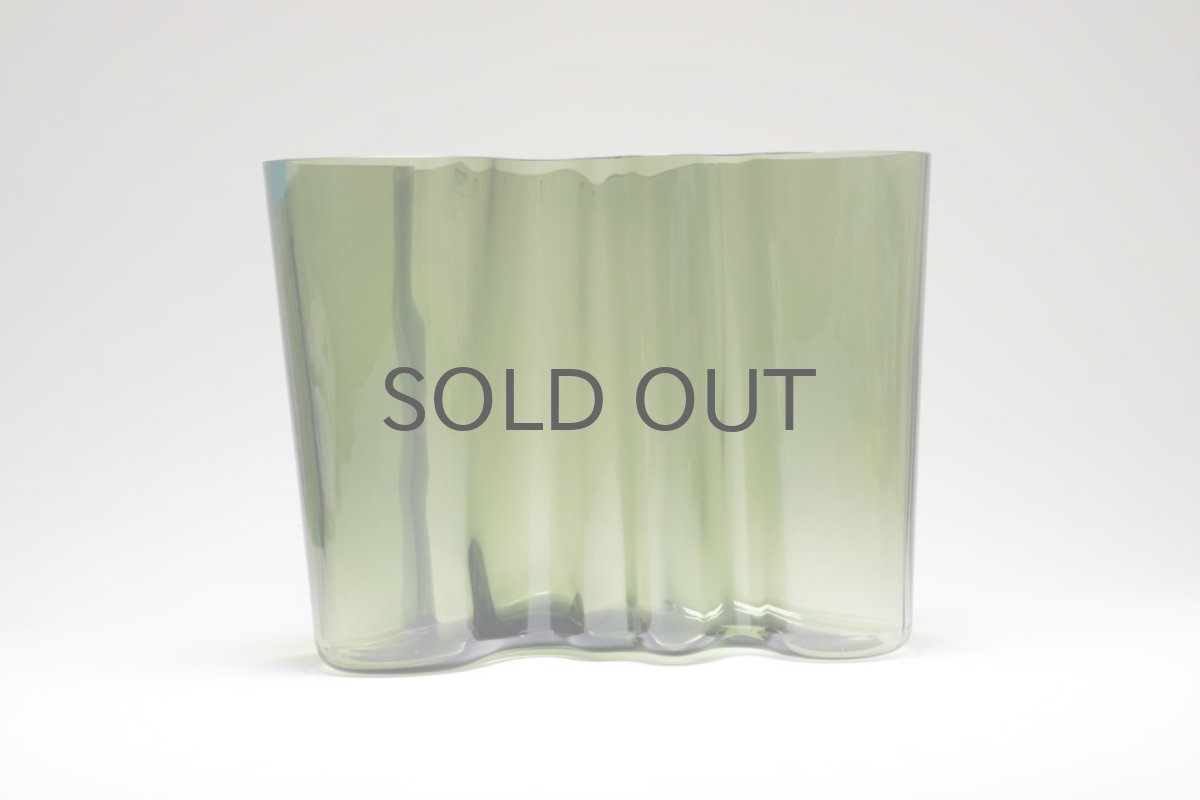 画像2: 北欧ビンテージ/iittala/イッタラ/Alvar Aalto/Alvar Aalto collection/Aalto vase/アアルトベース/H16cm/シーグリーン/オリジナルBOX/リーフレット付き (2)