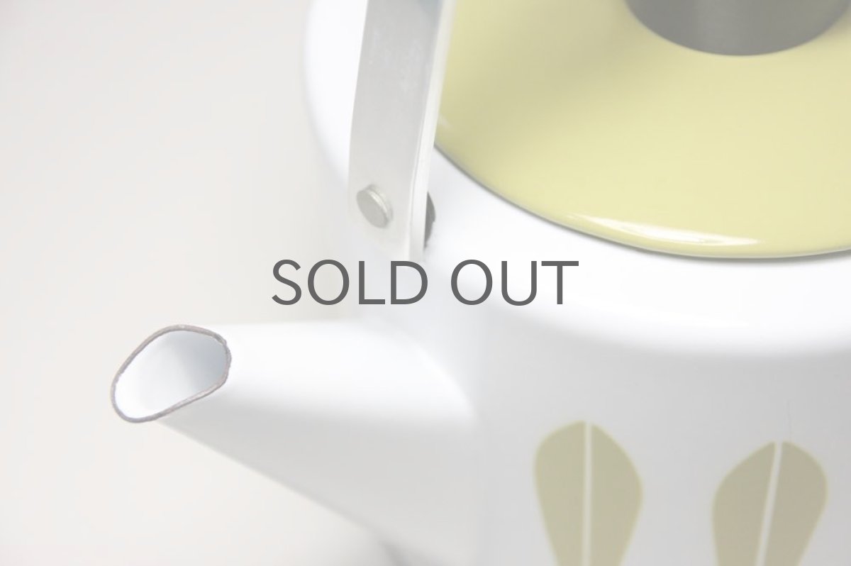 画像2: Cathrineholm Lotus キャサリンホルム ロータス　ケトル　ホワイト×バタースコッチ (2)