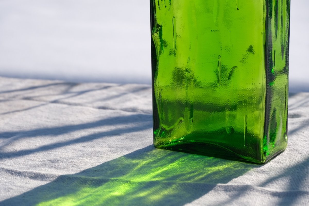 画像3: ビンテージ北欧雑貨/RiihimaenLasi/リーヒマエン・ラシ/Helena Tynell/ヘレナ・ティネル/Lankkupullo/ボトル/グリーン (3)