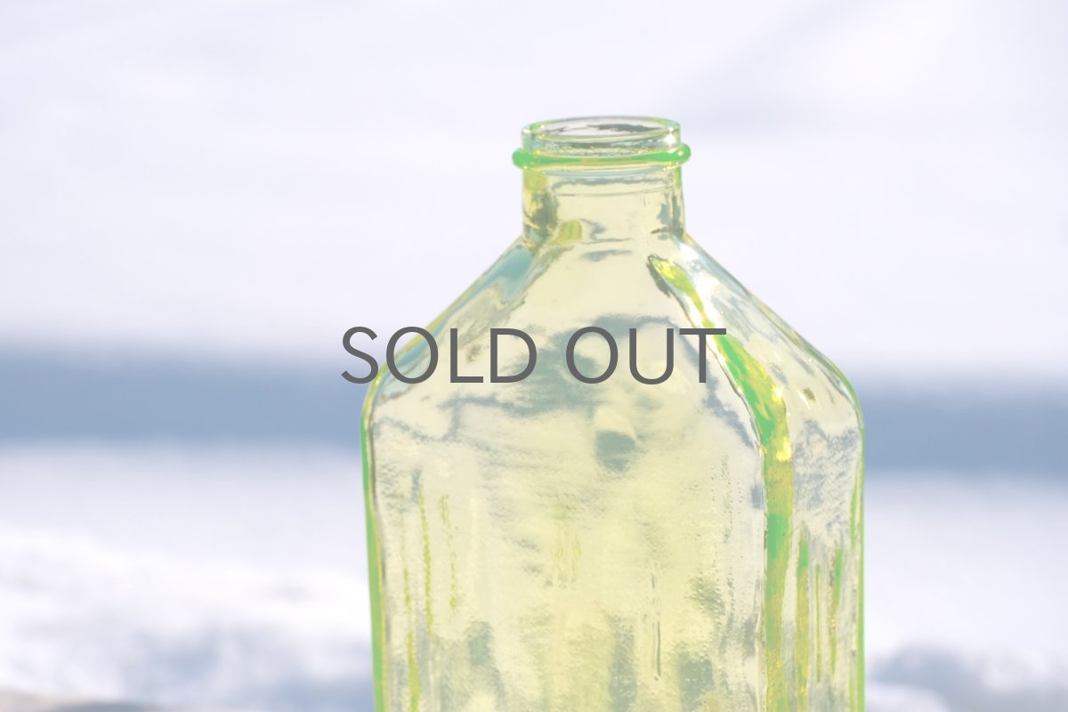 画像2: ビンテージ北欧雑貨/RiihimaenLasi/リーヒマエン・ラシ/Helena Tynell/ヘレナ・ティネル/Lankkupullo/ボトル/イエロー (2)