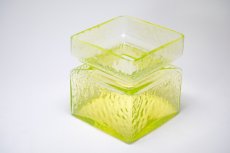 画像2: 北欧雑貨/RIIHIMÄKI lasi/リーヒマエンラシ/Palaシリーズ/花瓶/ウランガラス/イエロー/Lサイズ (2)