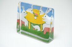 画像5: iittala/イッタラ /Helja Liukko Sundstrom/ヘルヤ・リウッコ・スンドストロム/glass cards/グラスカード/Negotiation bunny /ウサギたちの相談/Sサイズ (5)