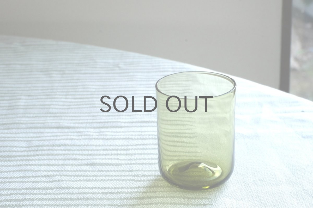 画像1: ビンテージ北欧雑貨/Kaj Franck/カイ・フランク/Nuutajarvi/ヌータヤルヴィ/Lilli/ショットグラス/オリーブグリーン/No.2 (1)