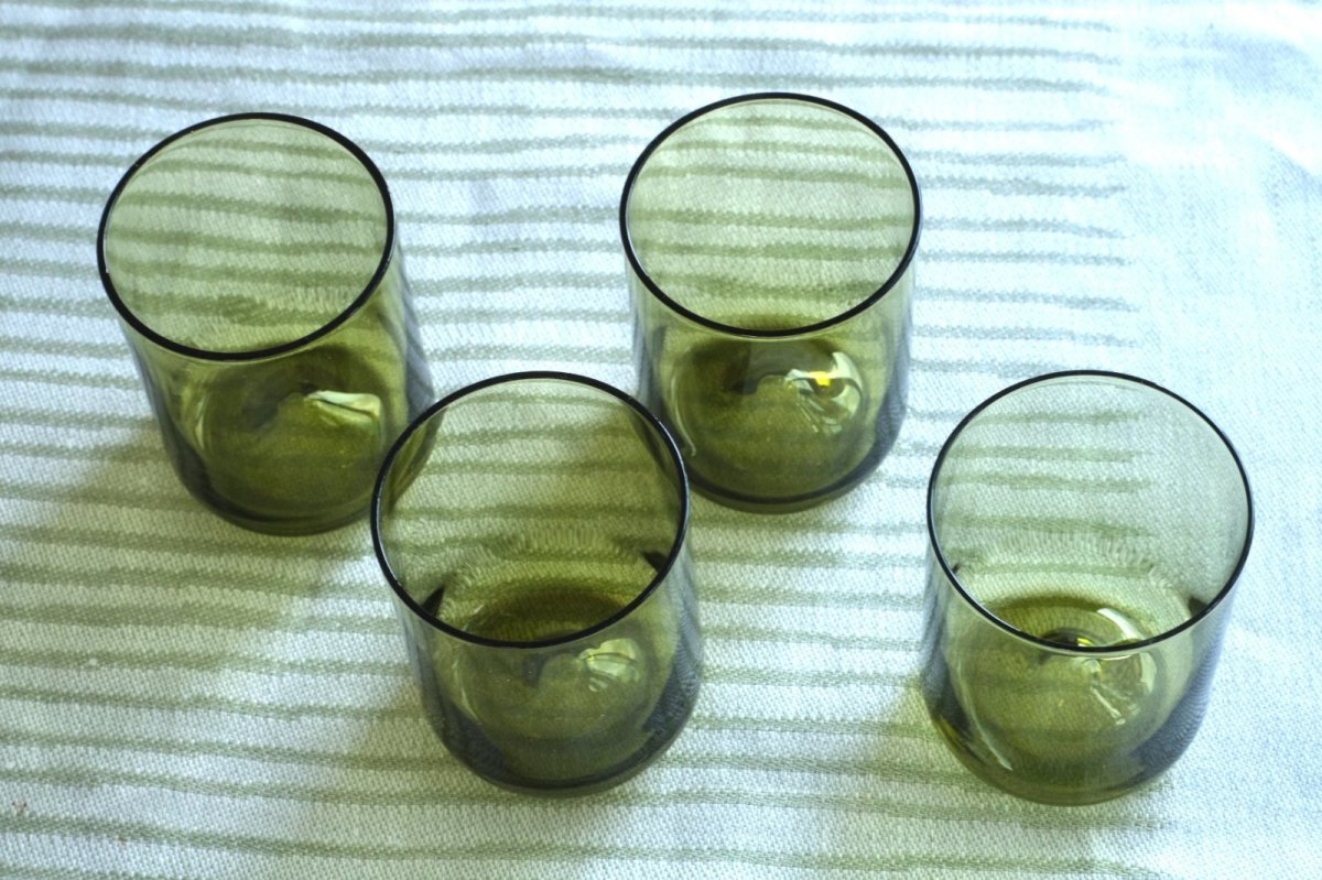 画像3: ビンテージ北欧雑貨/Kaj Franck/カイ・フランク/Nuutajarvi/ヌータヤルヴィ/Lilli/ショットグラス/オリーブグリーン/No.1 (3)