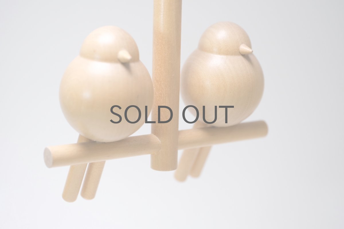 画像2: 北欧インテリアビンテージ雑貨/フィンランド製/aarikka/アーリッカ/木製オブジェ/２羽の小鳥/ハンギング (2)