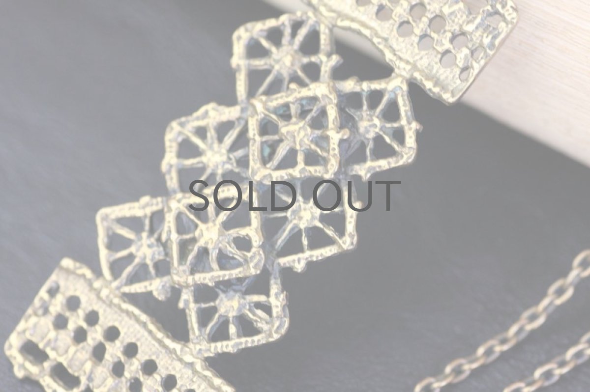 画像2: フィンランドヴィンテージアクセサリー Pentti Sarpaneva ブロンズペンダントNo.7 (2)