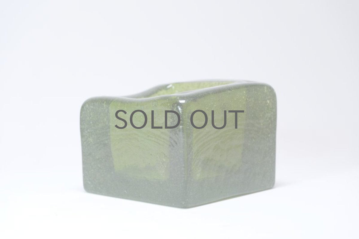 画像2: 北欧ガラス/Oiva Toikka/オイバ・トイッカ/Nuutajarvi/ヌータヤルヴィ/IGLU/イグルー/スクエアー/グリーン/No.2 (2)