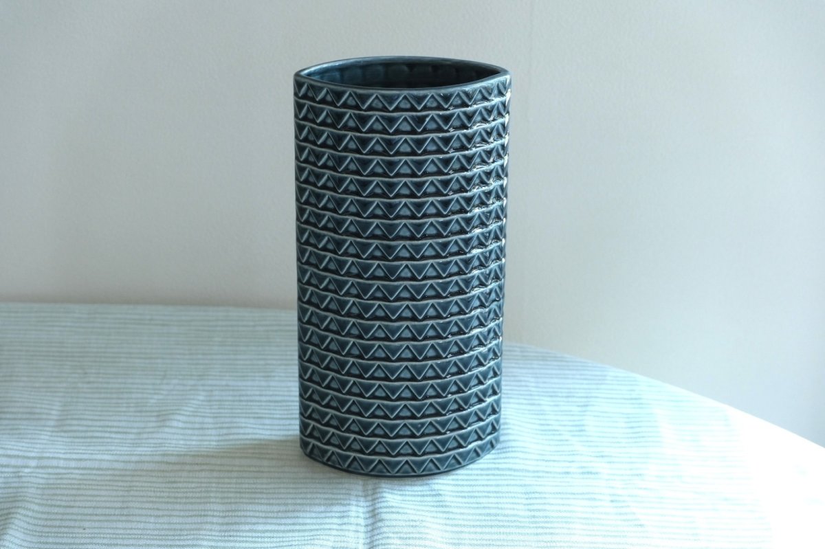 画像3: 北欧ビンテージ/ARABIA/アラビア/Kaarina Aho/カーリナ・アホ/Harlekiini/ベース/ブルーグレー/高さ24cm/B品 (3)