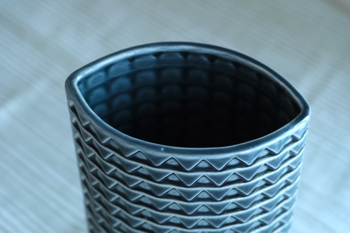 画像5: 北欧ビンテージ/ARABIA/アラビア/Kaarina Aho/カーリナ・アホ/Harlekiini/ベース/ブルーグレー/高さ24cm/B品 (5)