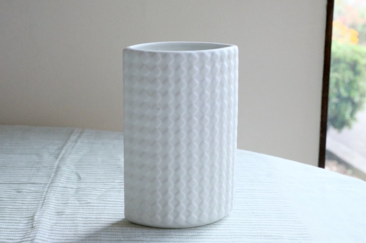 画像2: 北欧ビンテージ/ARABIA/アラビア/Kaarina Aho/カーリナ・アホ/Harlekiini/ベース/ホワイト/高さ16cm (2)