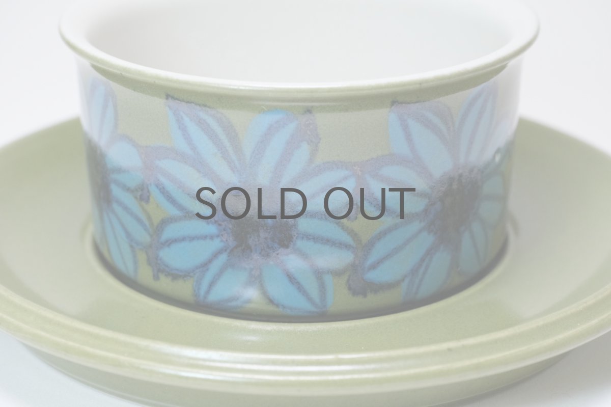 画像2: ARABIA/アラビア/Hilkka-Lisa Ahola/ヒルッカ・リサ・アホラ/ブルーフラワー＆オリーブベース/ティカップ＆ソーサー (2)