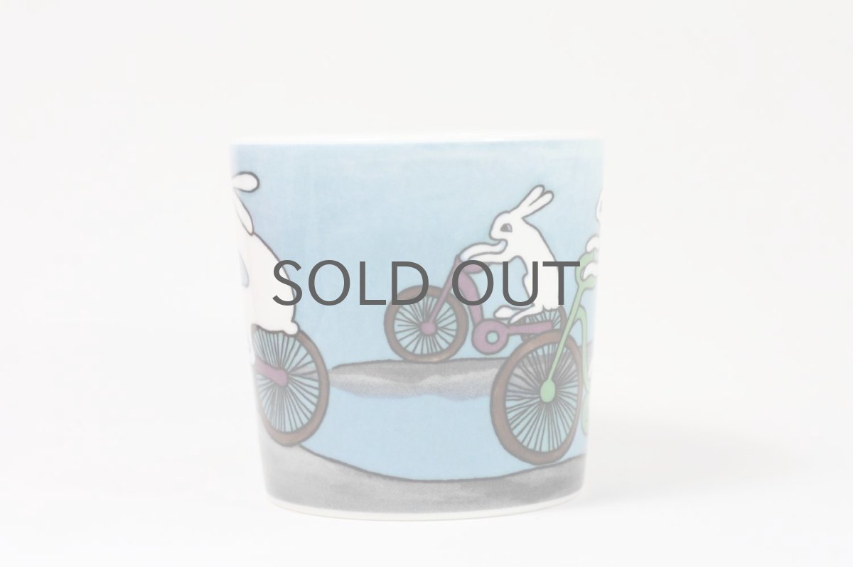 画像2: ARABIA/アラビア/HELJÄ LIUKKO SUNDSTRÖM/バニーマグ/ヘルヤ・リウッコ−スンドストロム/Cycling/サイクリングバニーマグ (2)