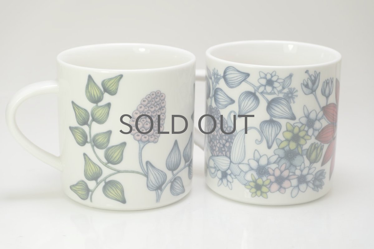 右のマグがサマーレイン