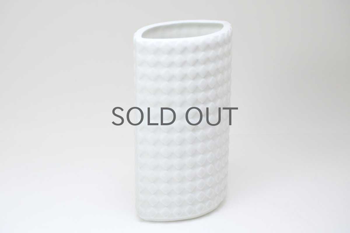 画像2: 北欧ビンテージ/ARABIA/アラビア/Kaarina Aho/カーリナ・アホ/Harlekiini/16cm/ベース/ホワイト (2)