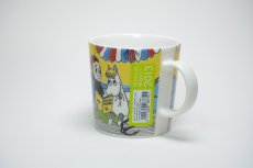 画像3: No.10 ARABIA/ムーミンマグ/2013年/夏マグ/フローレンスと詩人/廃盤/箱あり/未使用品 (3)
