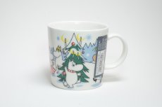 画像1: No.11 ARABIA/ムーミンマグ/2013年/冬マグ/アンダーザツリー/廃盤/箱無し/未使用品 (1)