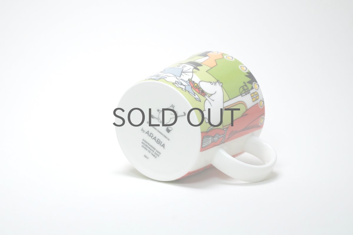 画像4: No.19 ARABIA/ムーミンマグ/2017年限定/夏マグ/サマーシアター/廃盤/箱あり (4)