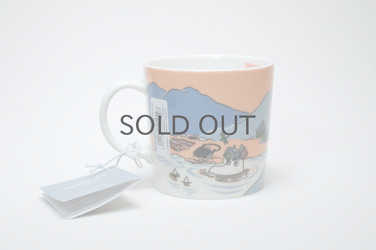 画像2: No.39 ARABIA/ムーミンマグ/2021年限定/ムーミンの日/ノルウェー限定/イン ザ マウンテン/廃盤/箱無し/未使用品 (2)