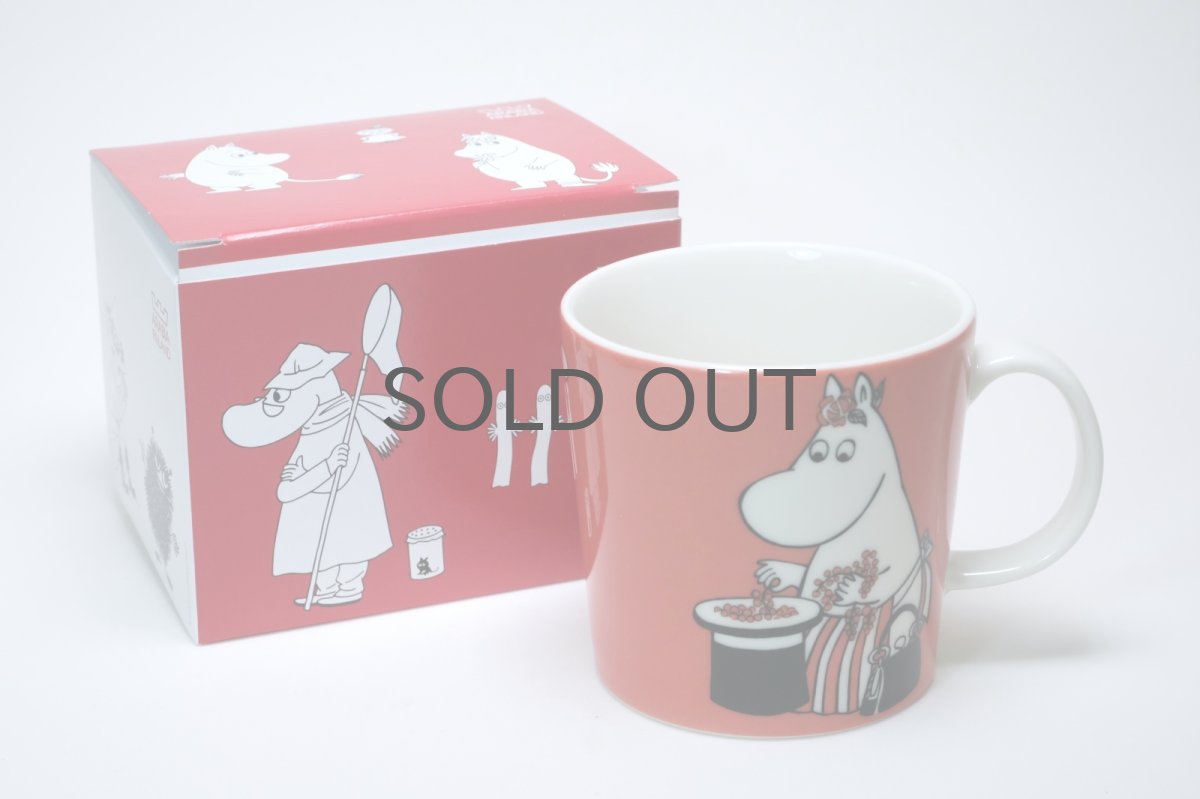 画像4: No.45 ARABIA/ムーミンマグ/1999~2013年/ムーミンママとベリー/廃盤/箱あり/未使用品 (4)