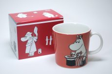 画像4: No.45 ARABIA/ムーミンマグ/1999~2013年/ムーミンママとベリー/廃盤/箱あり/未使用品 (4)