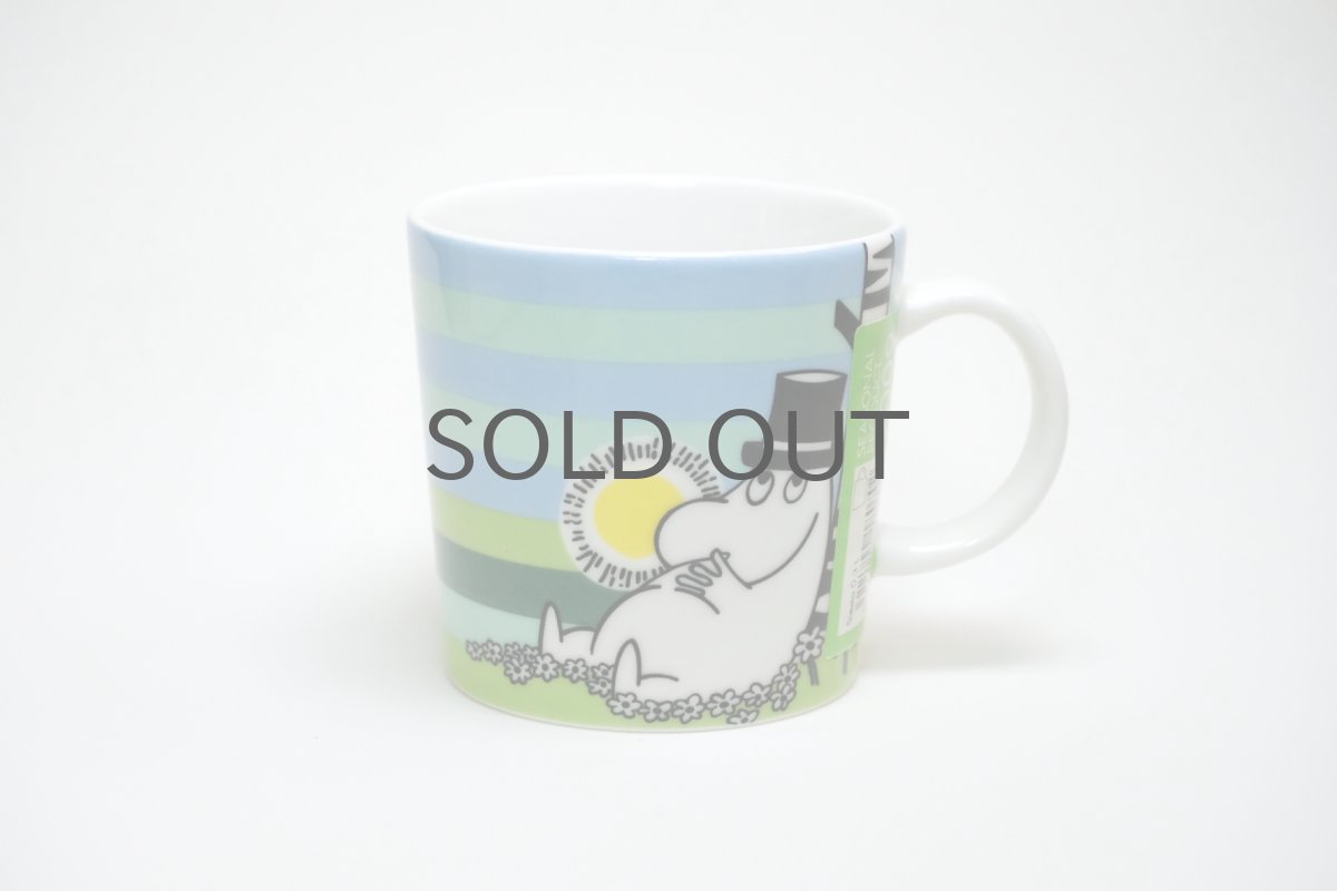 画像1: No.4 ARABIA/ムーミンマグ/2009年/夏マグ/シエスタ/お昼寝/ムーミンパパ/廃盤/箱無し/未使用品 (1)