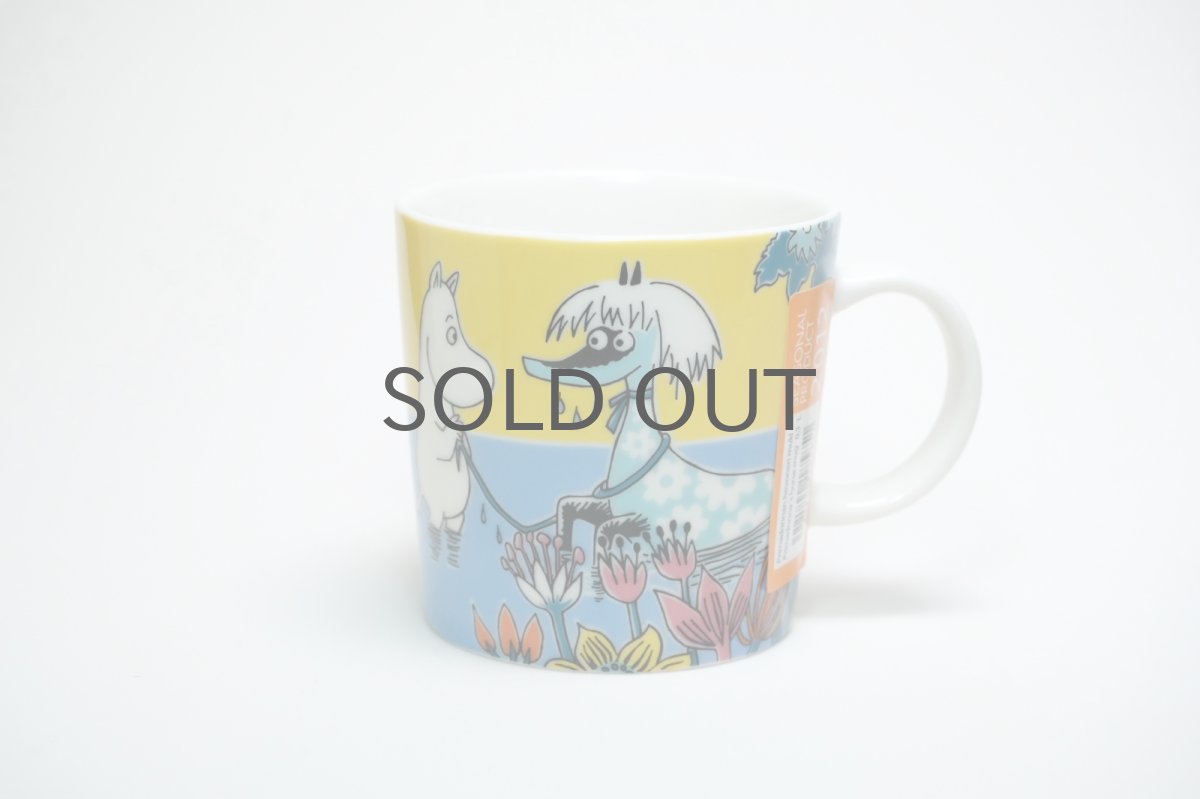 画像1: No.8 ARABIA/ムーミンマグ/2012年/夏マグ/プリマドンナの馬/廃盤/箱無し/未使用品 (1)