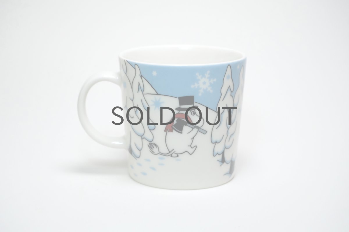 画像2: No.9 ARABIA/ムーミンマグ/2012年/冬マグ/ウィンターフォレスト/廃盤/スペシャルボックス付き (2)