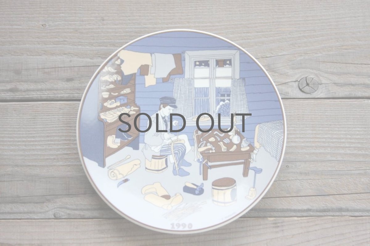 画像2: ARABIA/アラビア /1990年/アンニュアルプレート/靴職人 (2)