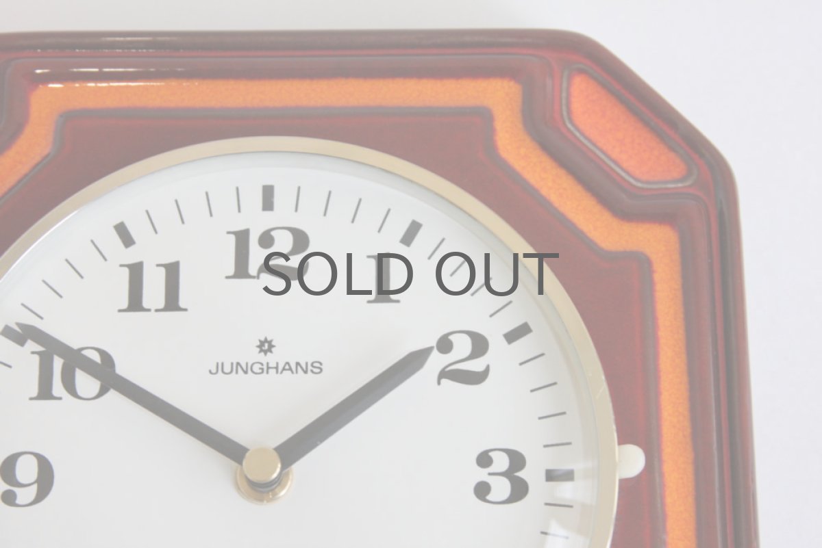 画像2: ヴィンテージ陶製 壁掛け時計 Junghans製 ドイツ レンガ×オレンジ 新品クロックムーブメント使用 (2)