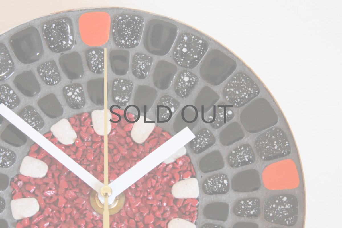 画像2: スウェーデン蚤の市で見つけたヴィンテージ壁掛け時計　新品クロックムーブメント使用 (2)