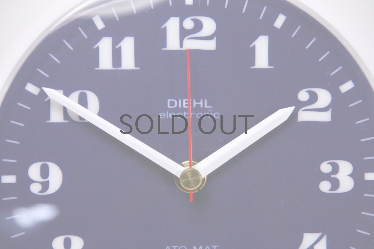 画像2: ビンテージ/壁掛け時計/Diehl製/ドイツ/プラスチック/ホワイト&ネイビー (2)