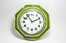 画像1: ビンテージ陶製壁掛け時計/Kienzle製/ドイツ/グリーン/新しいムーブメント交換済み (1)