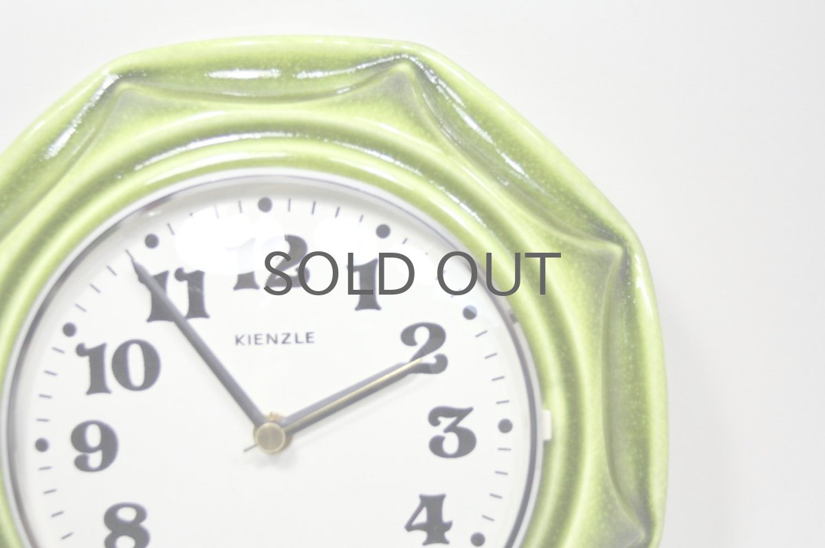 画像2: ビンテージ陶製壁掛け時計/Kienzle製/ドイツ/グリーン/新しいムーブメント交換済み (2)