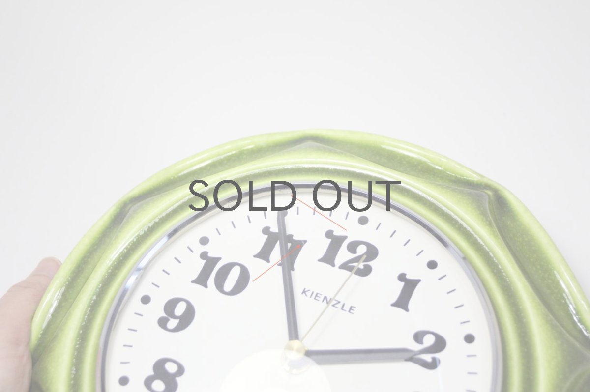 画像3: ビンテージ陶製壁掛け時計/Kienzle製/ドイツ/グリーン/新しいムーブメント交換済み (3)
