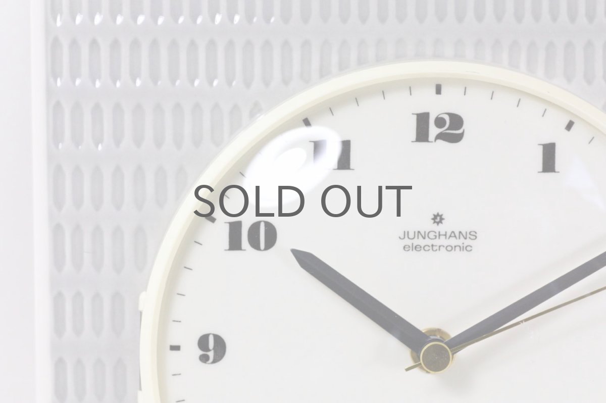 画像2: ビンテージ陶製壁掛け時計/Junghans/ドイツ/ペールグレイ (2)