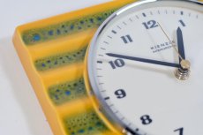 画像3: ビンテージ陶製壁掛け時計/Kienzle製/ドイツ/イエローボーダー/新しいムーブメント交換済み (3)