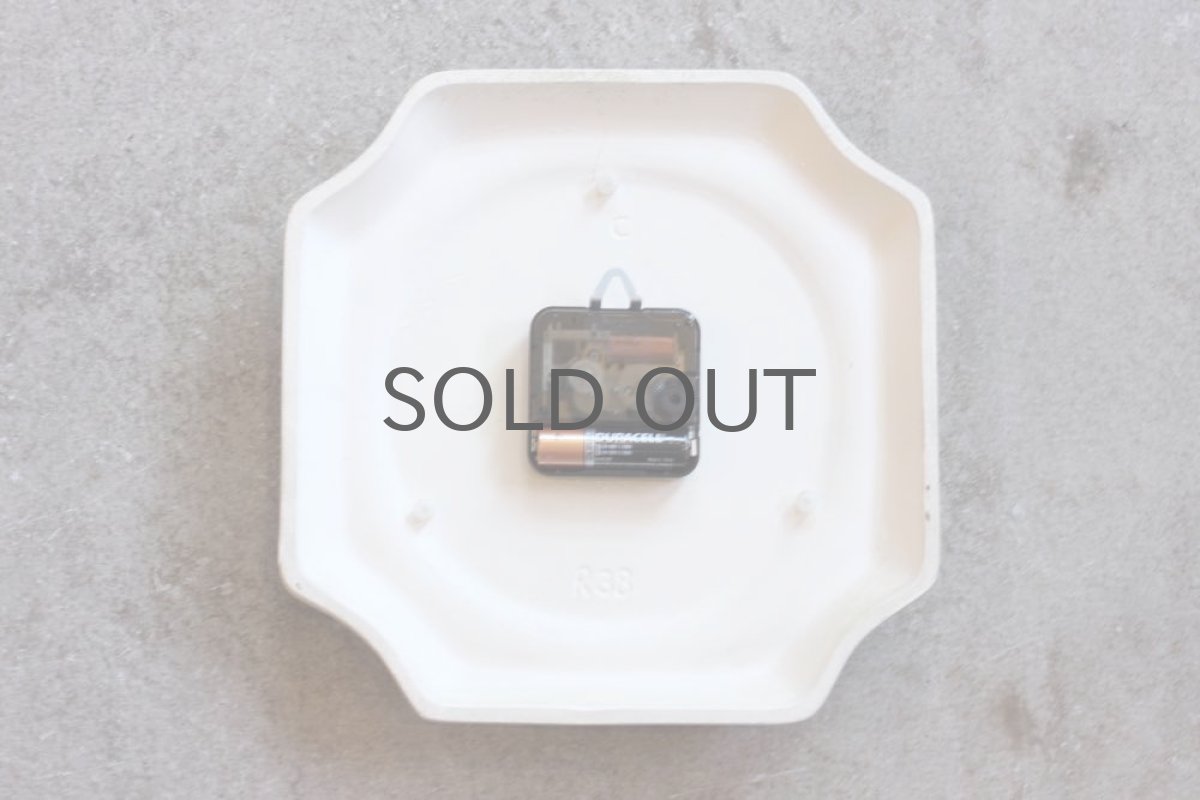 画像5: ヴィンテージ陶製壁掛け時計/Peter製 /ドイツ製 /ライトグレー (5)