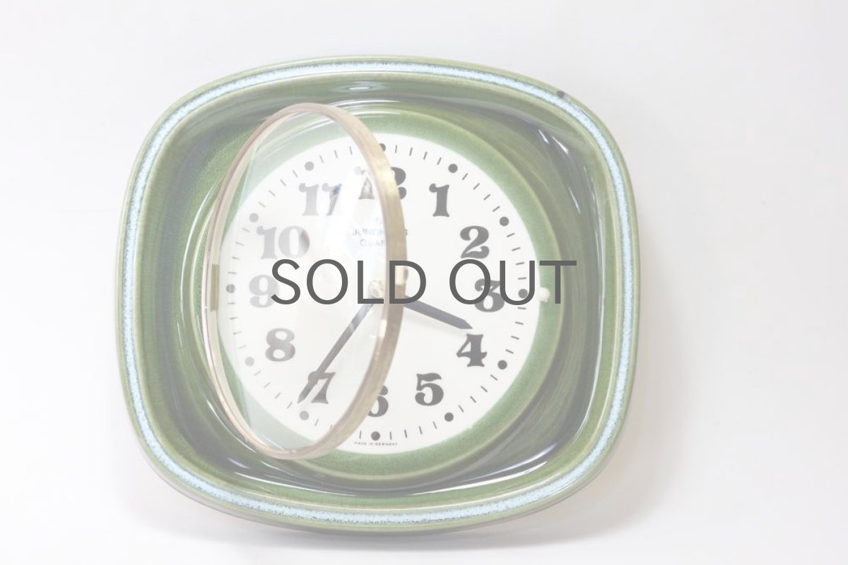 画像2: ヴィンテージインテリア雑貨/陶製壁掛け時計/Junghsns製/ユンハンス /ドイツ/ダークグリーン (2)