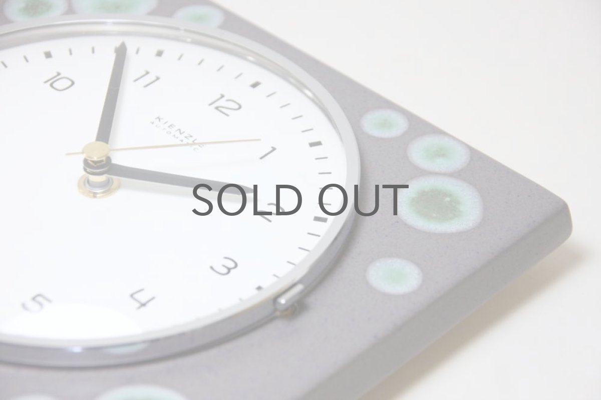 画像4: ビンテージ陶製壁掛け時計／KIENZLE製 ／ドイツ／グレイ＆グリーンドット (4)