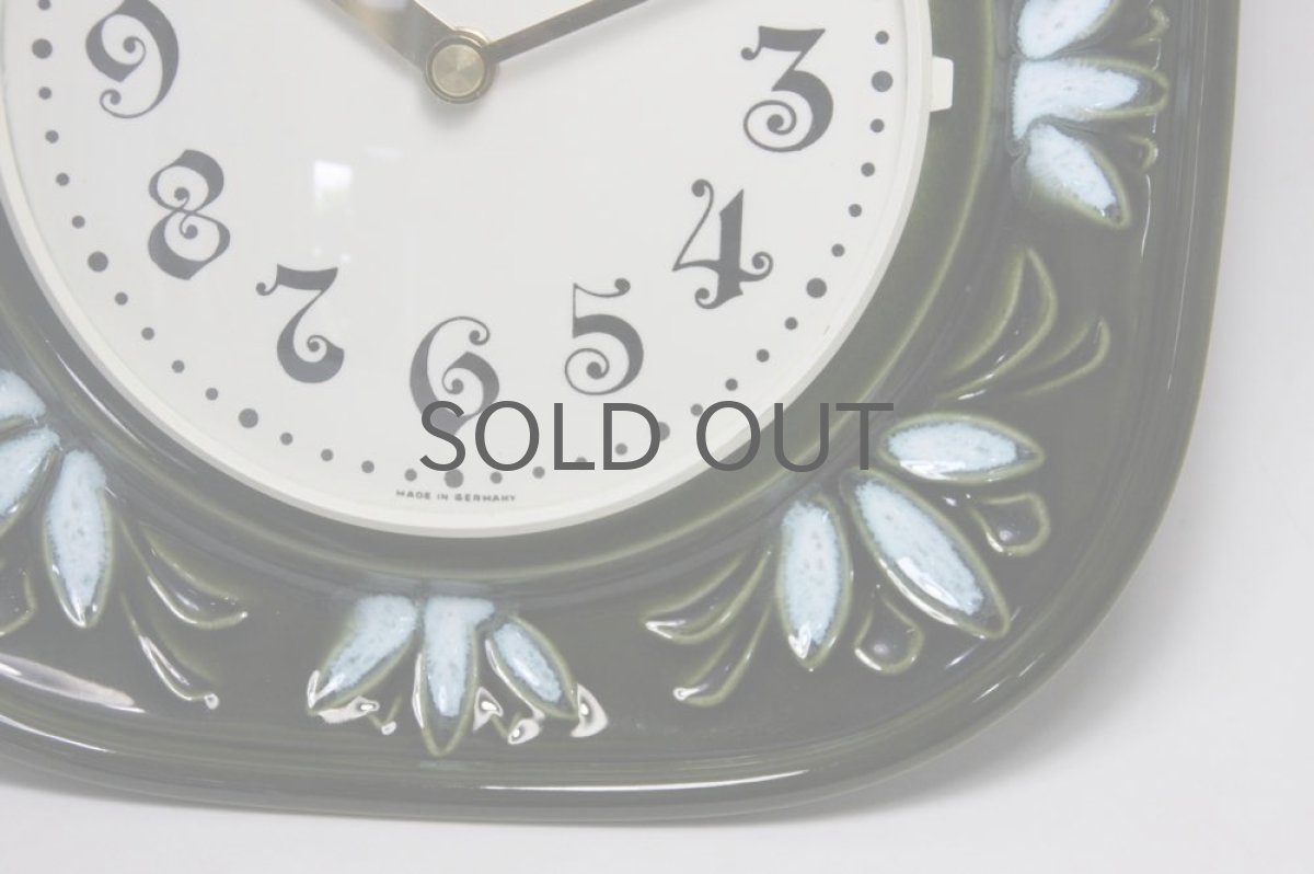 画像2: ヴィンテージ陶製 壁掛け時計 Junghans製ユンハンス ドイツ  新品クロックムーブメント使用 (2)