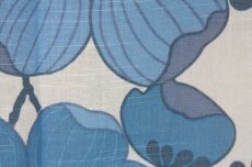 画像5: 北欧ヴィンテージファブリック　ブルー大花柄×白ベース (5)