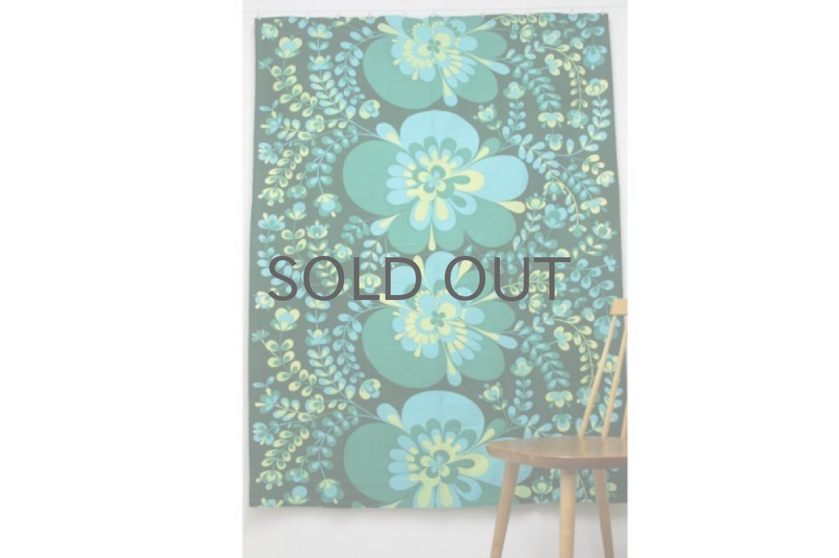 画像2: 北欧ヴィンテージファブリック ダークグリーン 大きな花柄 (2)