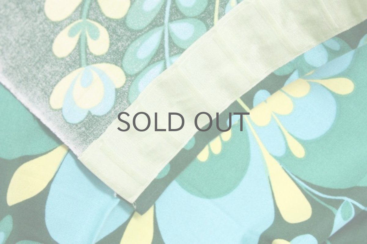 画像3: 北欧ヴィンテージファブリック ダークグリーン 大きな花柄 (3)