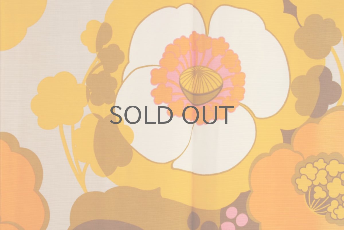 画像3: 北欧ヴィンテージファブリック　オレンジフラワー (3)