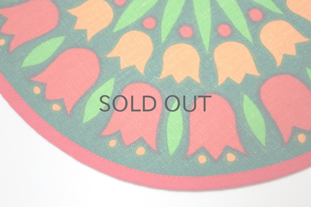 画像2: 北欧雑貨/スウェーデン製/ヴィンテージクロス チーリップラウンド (2)