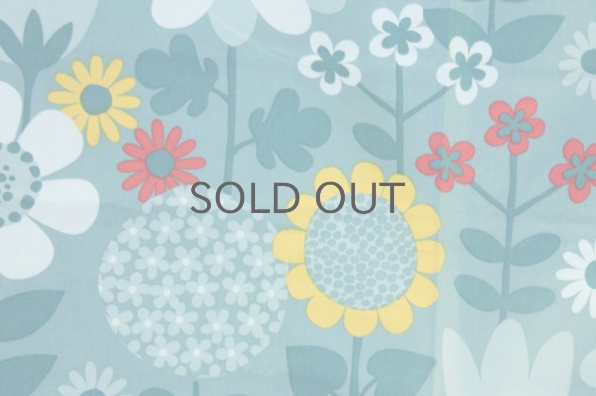 画像4: 北欧雑貨/スウェーデン製/インテリアファブリック ブルー系花柄 (4)